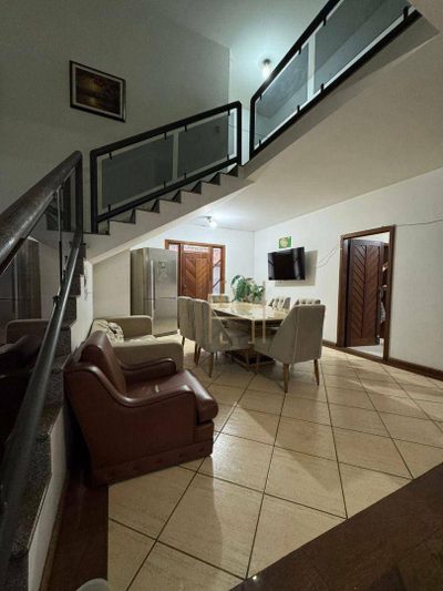 Casa, 4 quartos, 368 m² - Foto 3