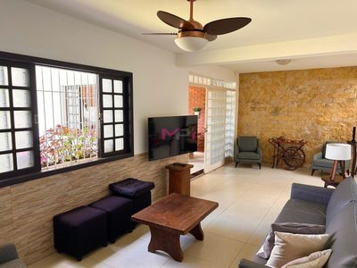 Casa, 5 quartos, 1640 m² - Foto 5