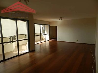 Apartamento, 3 quartos, 216 m² - Foto 1