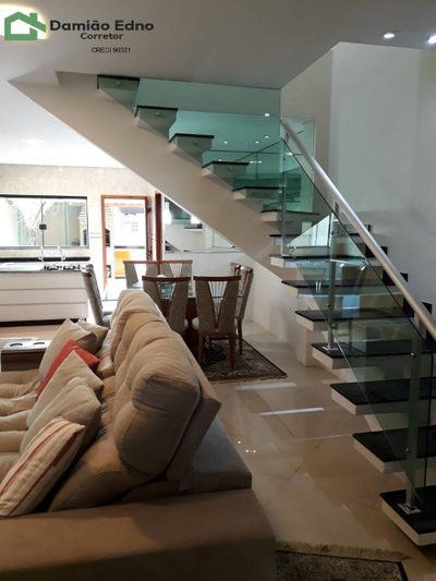 Casa, 3 quartos, 225 m² - Foto 1