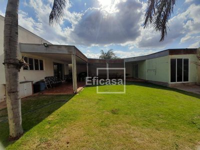 Casa, 3 quartos, 250 m² - Foto 1
