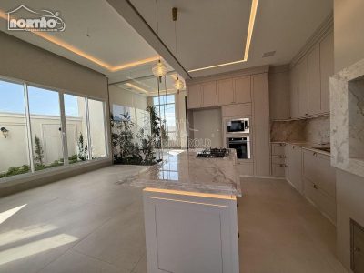 Casa, 4 quartos, 255 m² - Foto 3