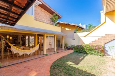 Sobrado, 4 quartos, 351 m² - Foto 1