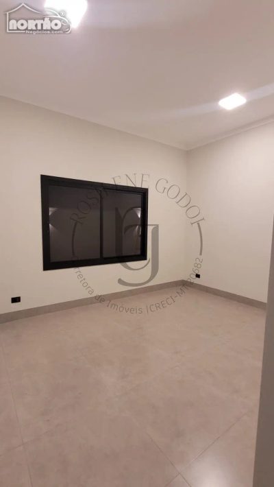 Casa, 4 quartos, 155 m² - Foto 4