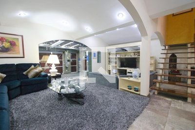 Casa, 3 quartos, 300 m² - Foto 1