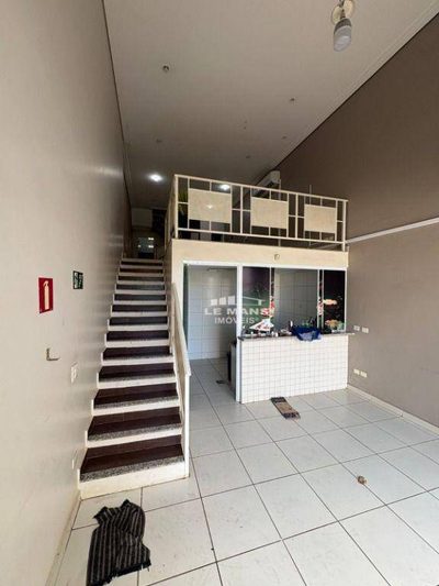 Casa, 3 quartos, 190 m² - Foto 2