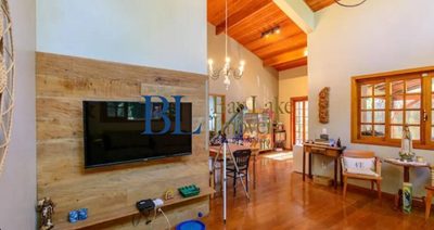 Casa, 4 quartos, 350 m² - Foto 1