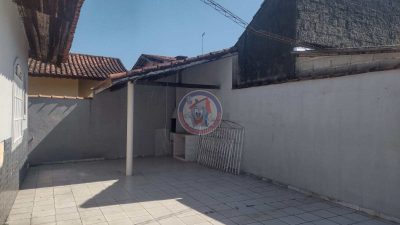 Casa, 5 quartos, 138 m² - Foto 2