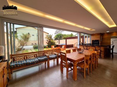 Casa, 3 quartos, 200 m² - Foto 1