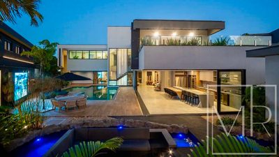 Casa, 7 quartos, 1335 m² - Foto 1