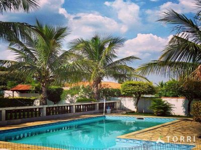 Chácara, 4 quartos, 1400 m² - Foto 1