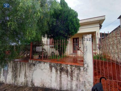 Casa, 3 quartos, 213 m² - Foto 2
