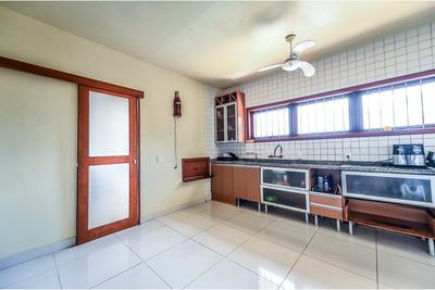 Casa, 4 quartos, 329 m² - Foto 2