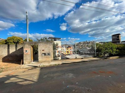 Casa, 2 quartos, 80 m² - Foto 1