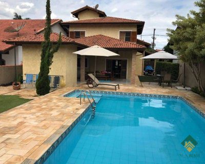 Casa, 4 quartos, 273 m² - Foto 1