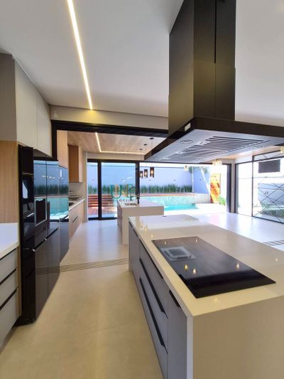 Casa, 5 quartos, 335 m² - Foto 2
