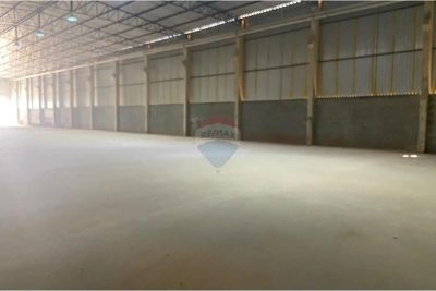 Depósito-Galpão, 1600 m² - Foto 1