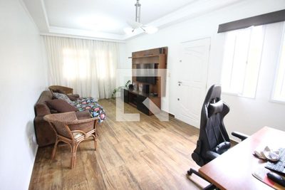Casa, 3 quartos, 199 m² - Foto 2