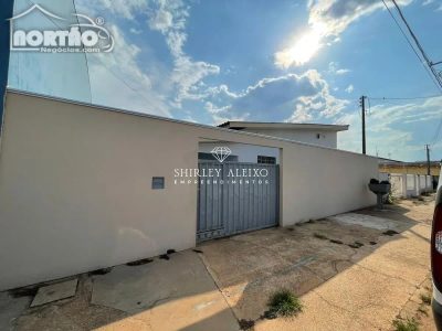 Casa, 4 quartos, 189 m² - Foto 2