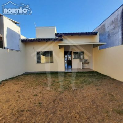 Casa, 3 quartos, 79 m² - Foto 2