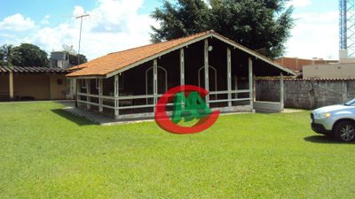 Chácara, 3 quartos, 1800 m² - Foto 1