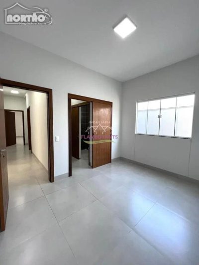 Casa, 4 quartos, 177 m² - Foto 4