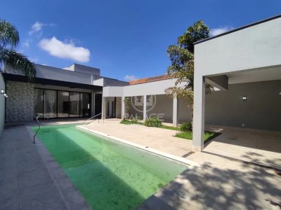 Casa, 3 quartos, 282 m² - Foto 1
