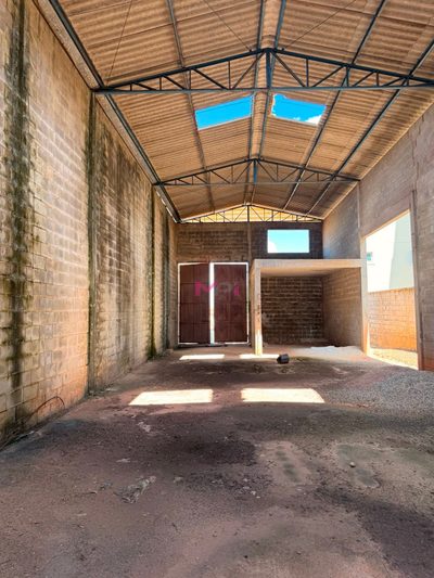 Depósito-Galpão, 247 m² - Foto 1
