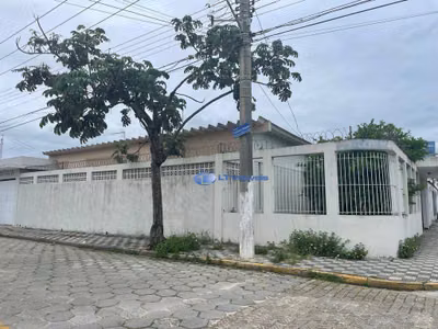 Casa, 3 quartos, 250 m² - Foto 1