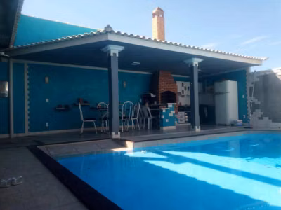 Casa, 3 quartos, 202 m² - Foto 1