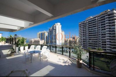 Cobertura, 3 quartos, 226 m² - Foto 5