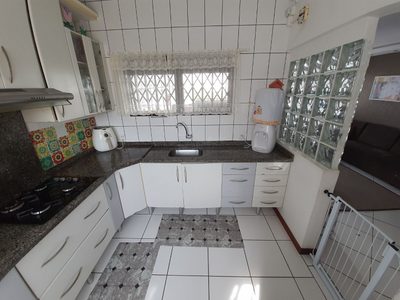 Casa, 4 quartos, 200 m² - Foto 3