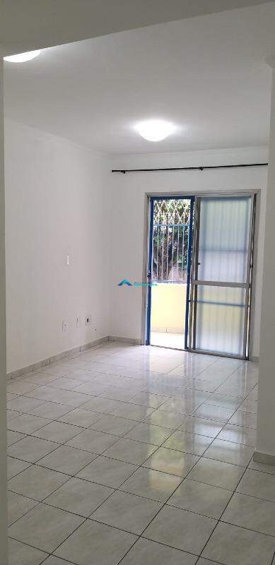 Apartamento, 3 quartos, 72 m² - Foto 2