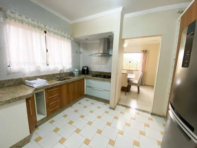 Casa, 4 quartos, 180 m² - Foto 4