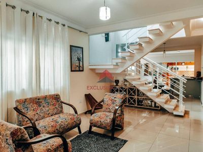 Casa, 4 quartos, 246 m² - Foto 2
