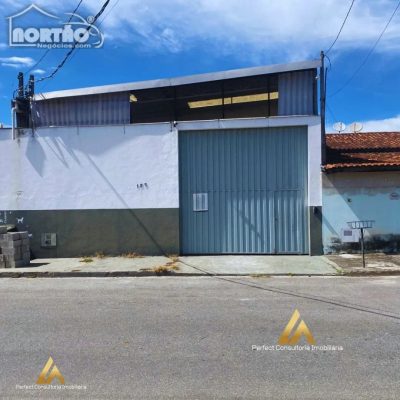Casa, 3 quartos, 300 m² - Foto 1