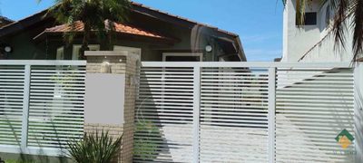 Casa, 4 quartos, 199 m² - Foto 1