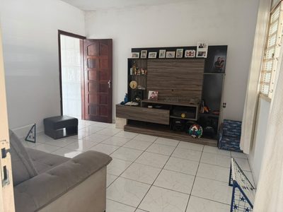 Casa, 3 quartos, 236 m² - Foto 2