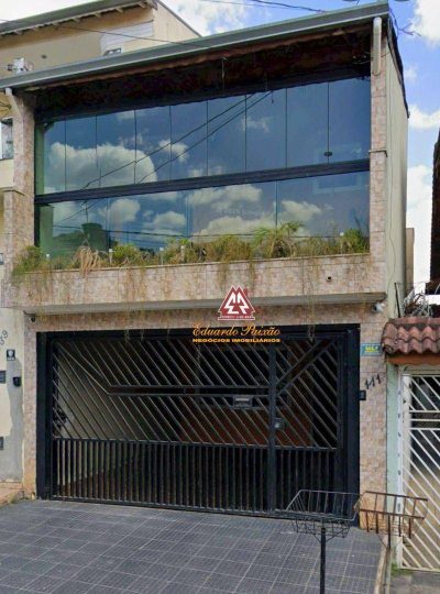 Sobrado, 3 quartos, 245 m² - Foto 1