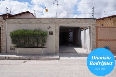 Casa, 4 quartos, 175 m² - Foto 1