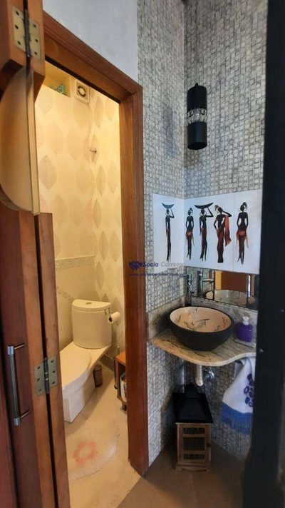 Sobrado, 3 quartos, 192 m² - Foto 2