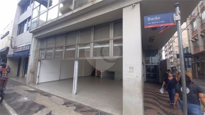 Sala-Conjunto, 300 m² - Foto 1