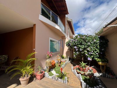 Casa, 3 quartos, 240 m² - Foto 3