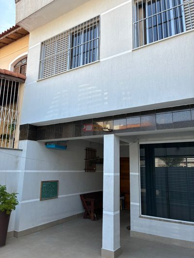 Sobrado, 3 quartos, 180 m² - Foto 1