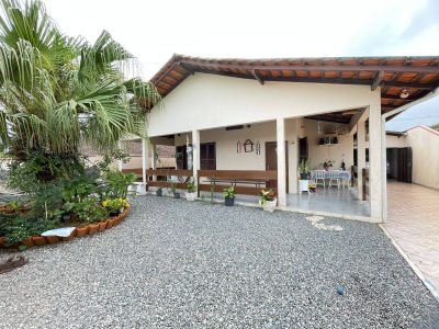 Casa, 4 quartos, 228 m² - Foto 3