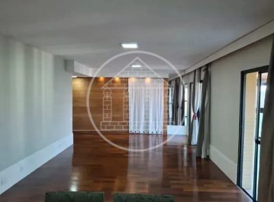 Apartamento, 3 quartos, 160 m² - Foto 1