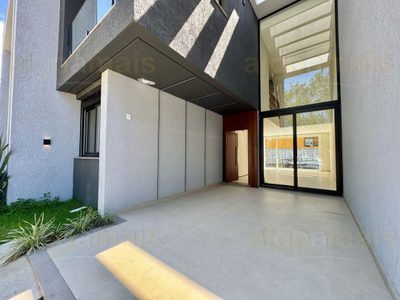 Sobrado, 4 quartos, 140 m² - Foto 1