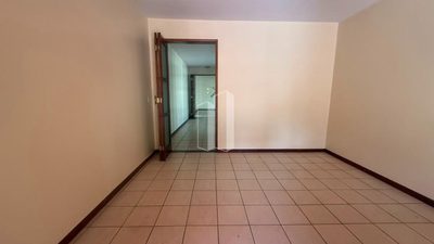 Casa, 6 quartos, 293 m² - Foto 3