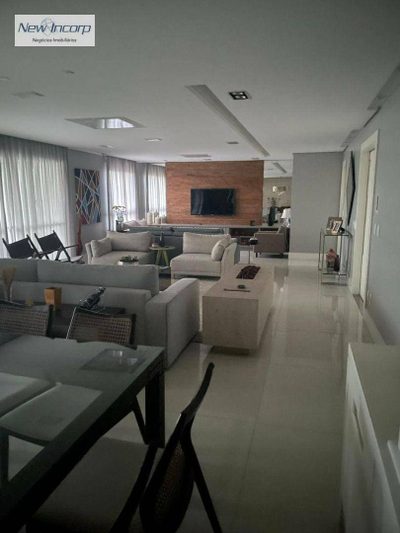 Apartamento, 3 quartos, 233 m² - Foto 1