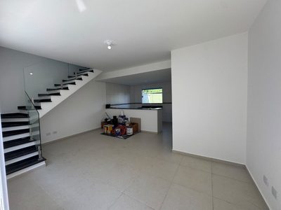 Casa, 3 quartos, 81 m² - Foto 2